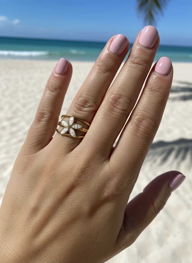 Adjustable White Flower Ring